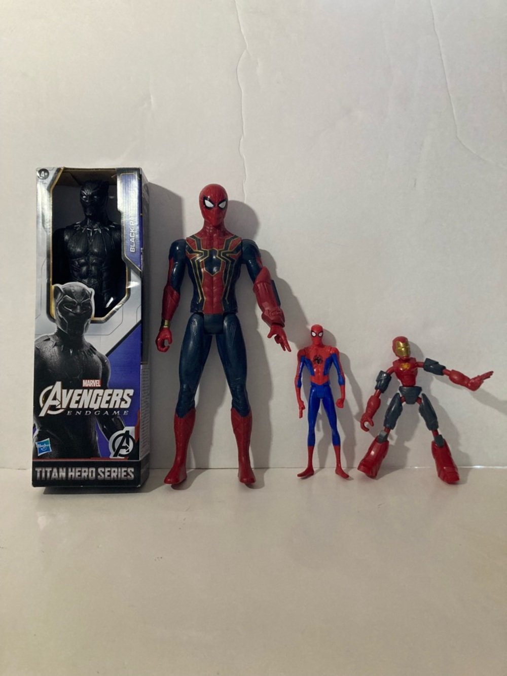 4 Marvel Superhero Toys